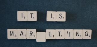 Voice commerce: zakupy głosowe zmieniają oblicze handlu