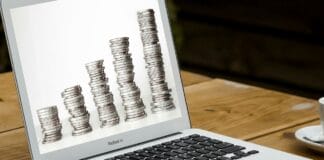 Jak wystawiać faktury w hurtowni internetowej?