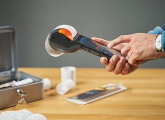 Jak monitorować i analizować koszty operacyjne?