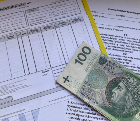 Błędy w kompletacji zamówień: 10 przyczyn i sposoby ograniczenia pomyłek Błędy w kompletacji zamówień: 10 przyczyn i sposoby ograniczenia pomyłek